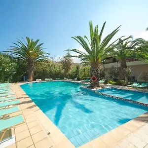 2* Hotel Maravel Land